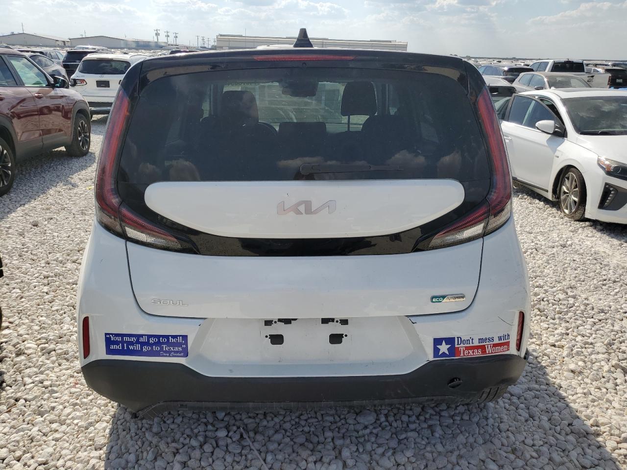 2023 KIA Soul VIN KNDJ33AU9P7866585 Copart auction photo, front end / side damage thumbnail 6
