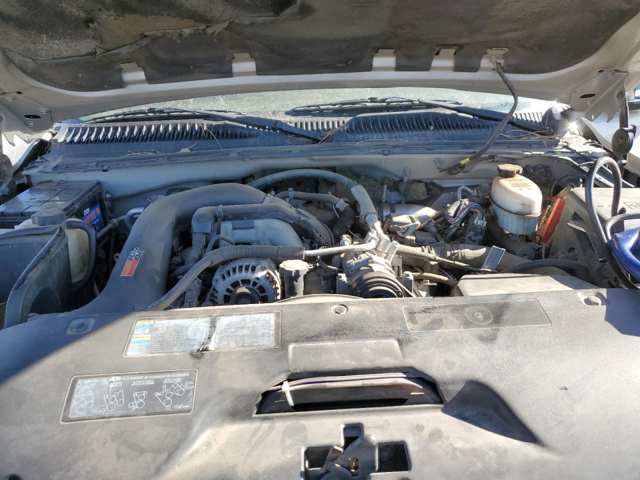 2005 GMC Sierra VIN 1GTHK29295E283506 Copart auction photo, vandalism / mechanical damage thumbnail 11