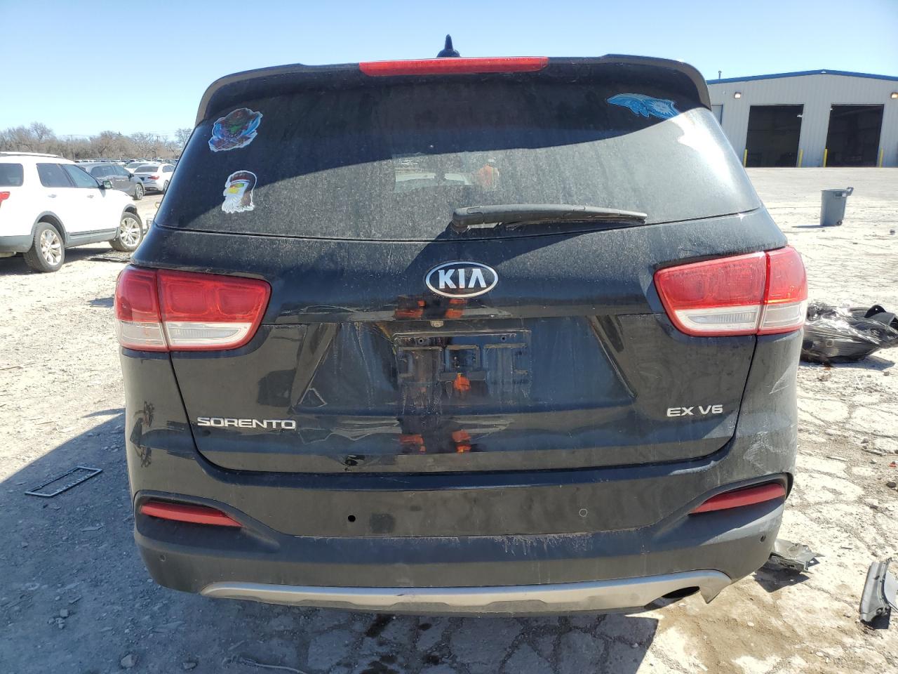 2016 KIA Sorento VIN 5XYPH4A5XGG015778 Copart auction photo, front end / minor dent/scratches damage thumbnail 6