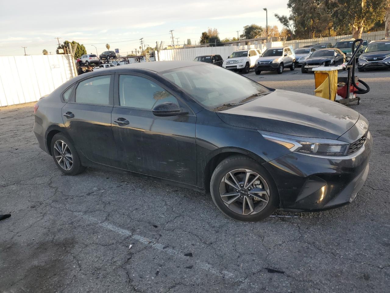 2024 KIA Forte VIN 3KPF24AD4RE741933 Copart auction photo, rear end / minor dent/scratches damage thumbnail 4