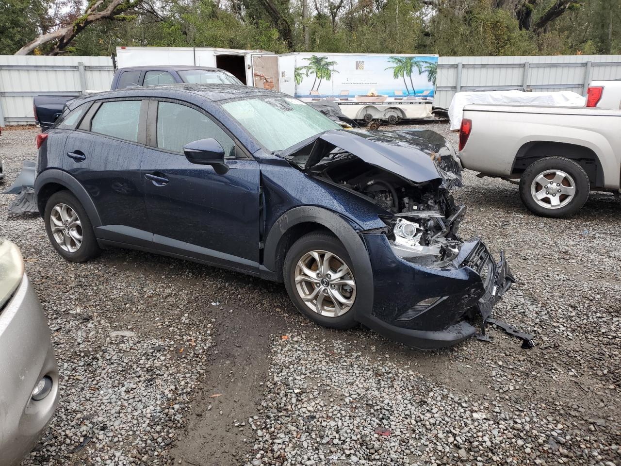 2019 Mazda CX-3 VIN JM1DKFB72K0433783 Copart auction photo, front end / side damage thumbnail 4