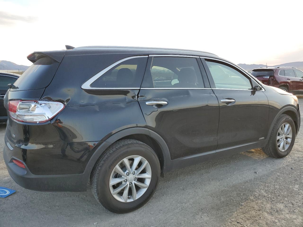 2017 KIA Sorento VIN 5XYPGDA33HG337018 Copart auction photo, all over damage thumbnail 3