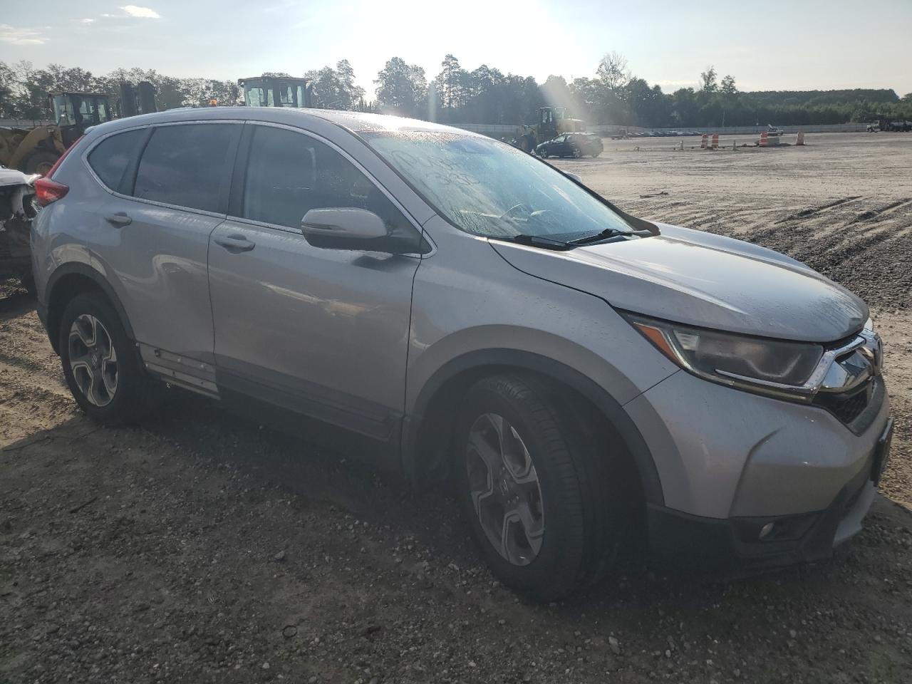 2018 Honda CR-V VIN 7FARW1H53JE033643 Copart auction photo, all over / undercarriage damage thumbnail 4