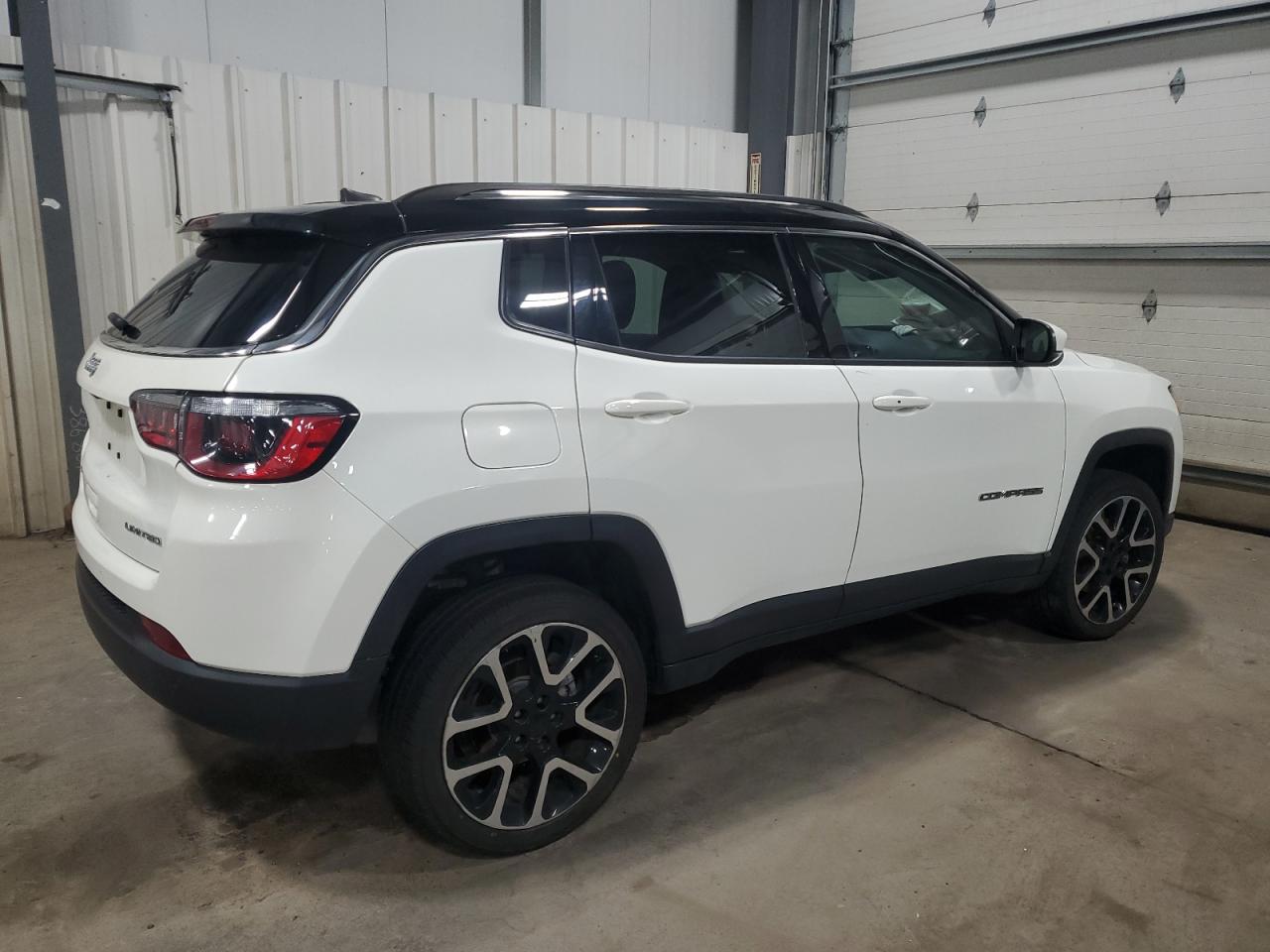 2018 Jeep Compass VIN 3C4NJDCBXJT246128 Copart auction photo, side / front end damage thumbnail 3