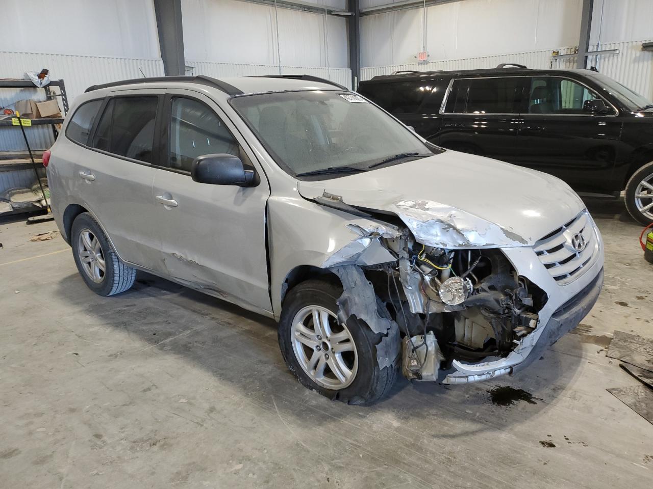 2010 Hyundai Santa Fe VIN 5NMSG3AB3AH404062 Copart auction photo, front end / side damage thumbnail 4