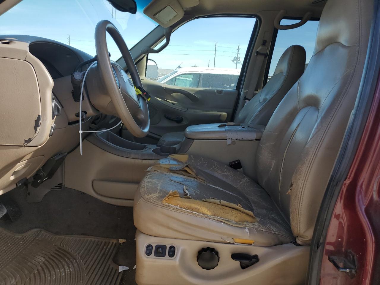 2001 Ford Expedition VIN 1FMRU15W91LB65913 Copart auction photo, rear end damage thumbnail 7