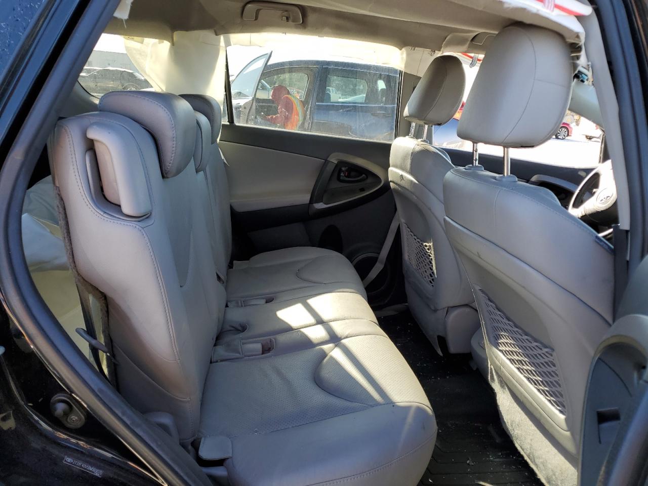 2011 Toyota RAV 4 VIN 2T3YF4DV5BW069070 Copart auction photo, rollover damage thumbnail 11