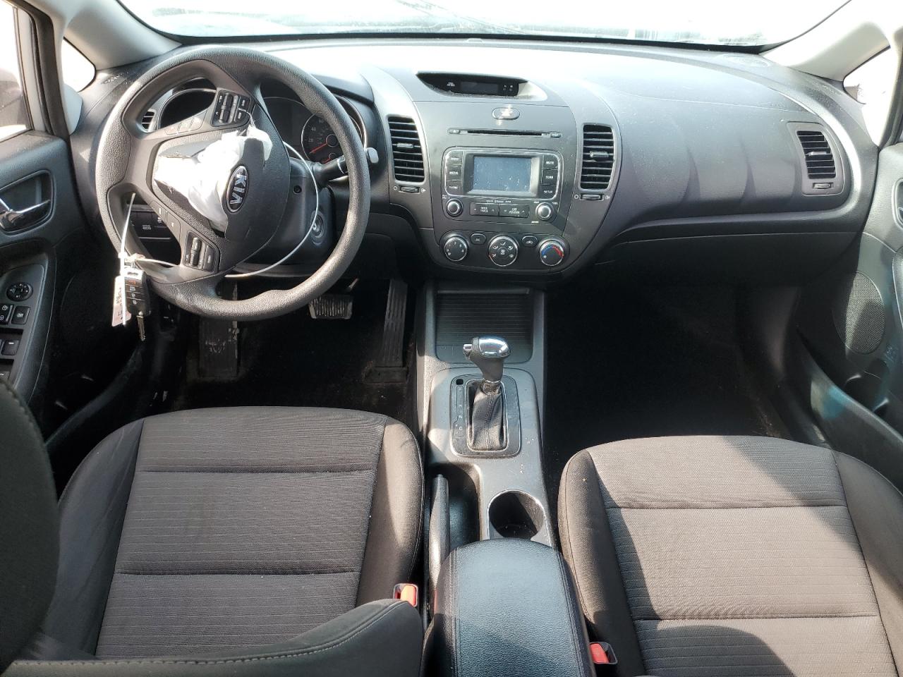 2016 KIA Forte VIN KNAFX4A66G5563645 Copart auction photo, front end damage thumbnail 8