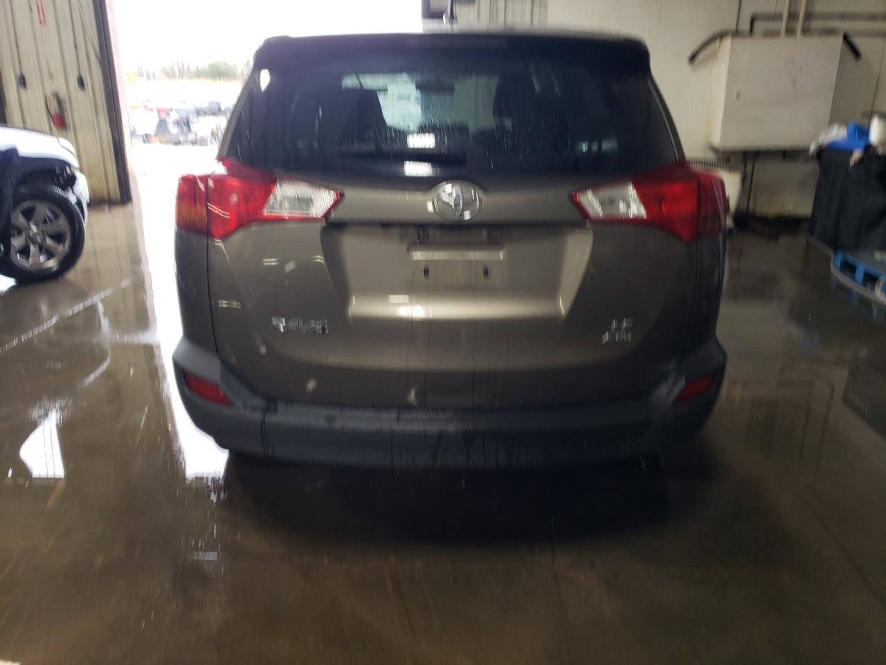 2015 Toyota RAV 4 VIN JTMBFREV5FD166175 Copart auction photo, front end / burn - interior damage thumbnail 6