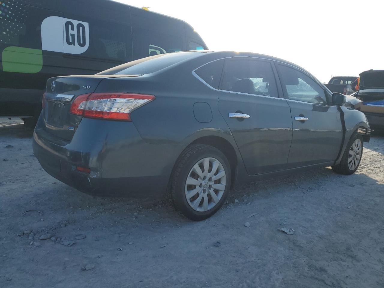 2014 Nissan Sentra VIN 3N1AB7AP6EY231049 Copart auction photo, front end / side damage thumbnail 3
