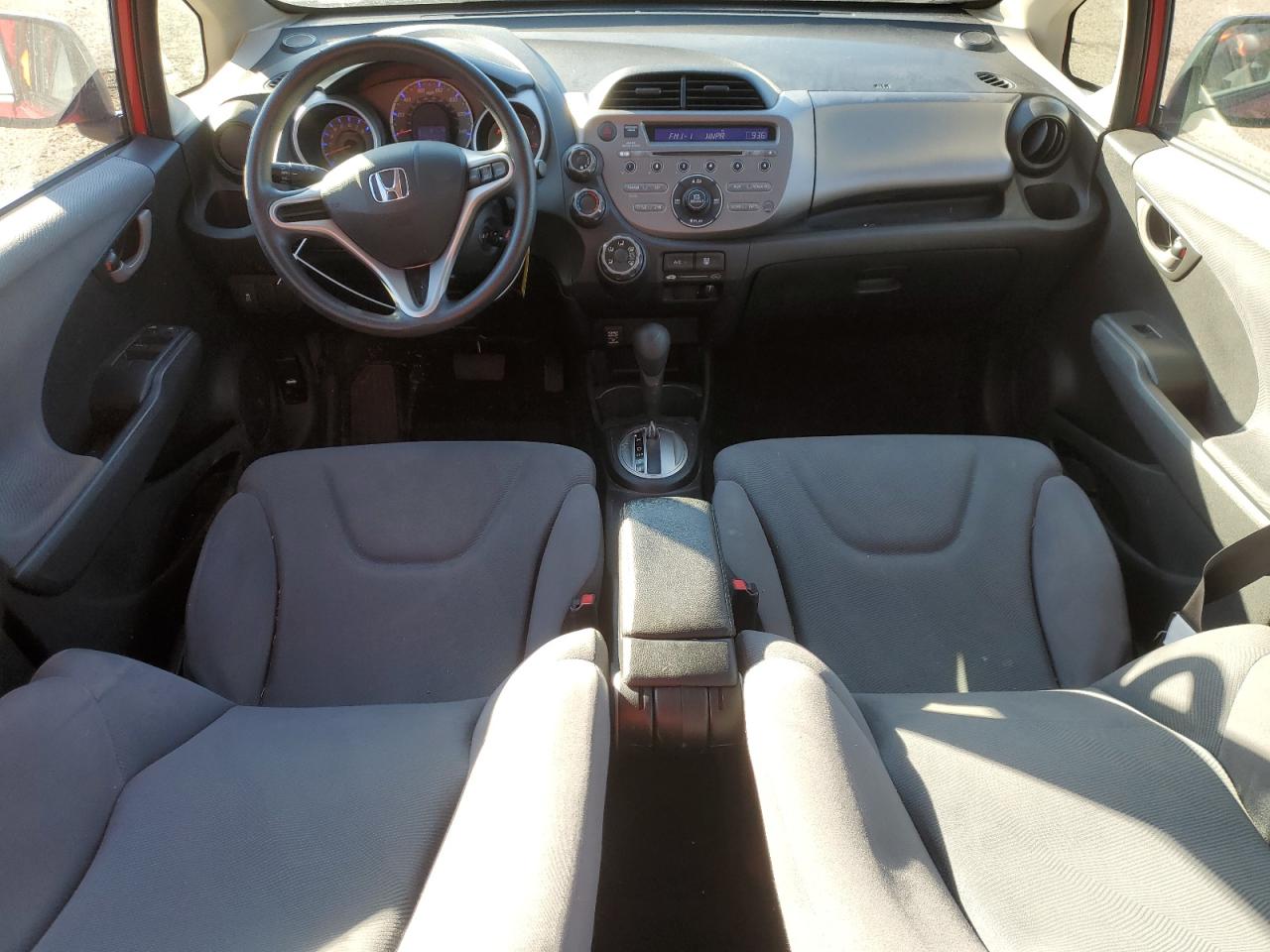2013 Honda Fit VIN JHMGE8H37DC043637 Copart auction photo, front end / minor dent/scratches damage thumbnail 8