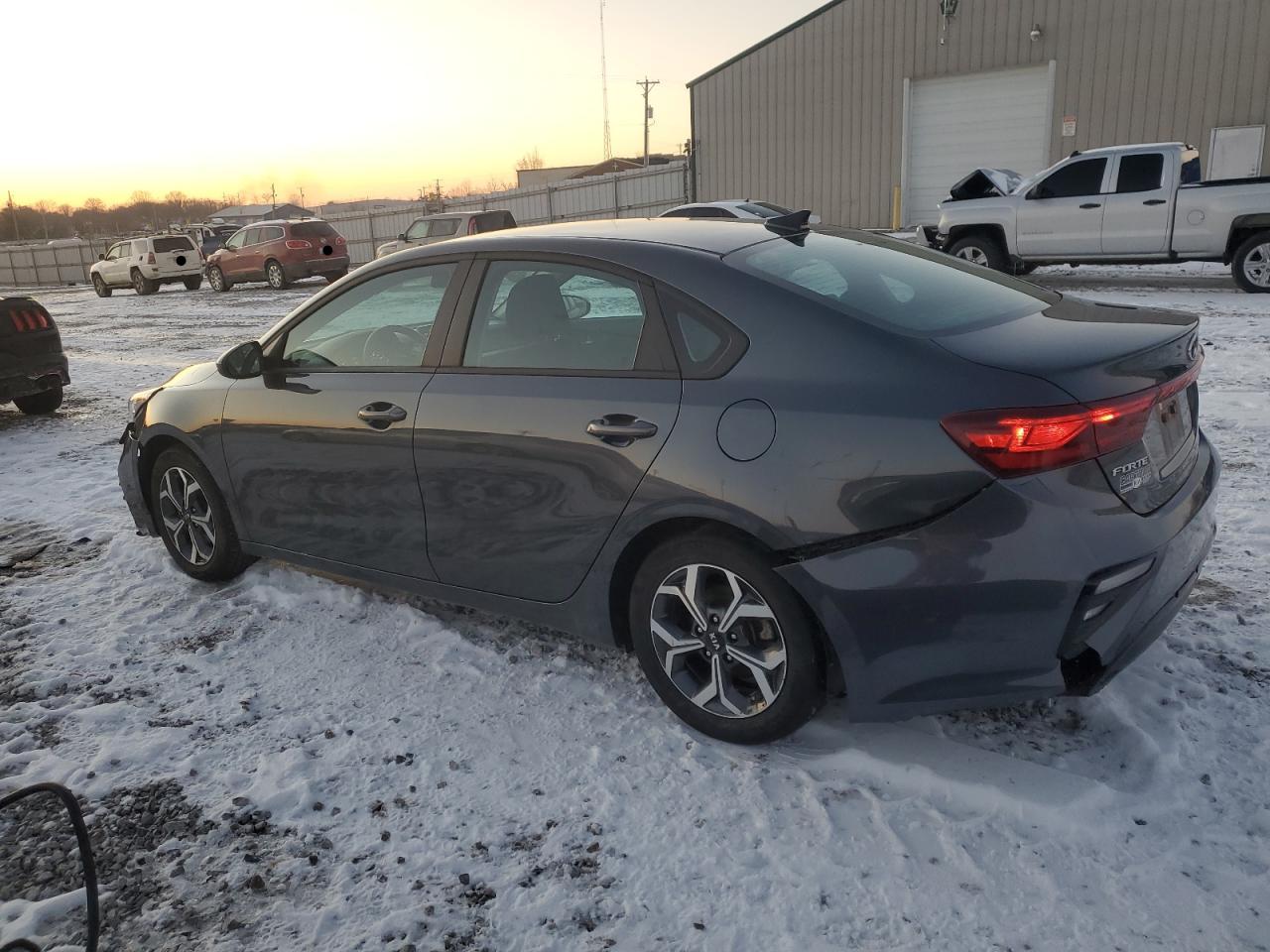 2021 KIA Forte VIN 3KPF24AD0ME404801 Copart auction photo, front end / rear end damage thumbnail 2