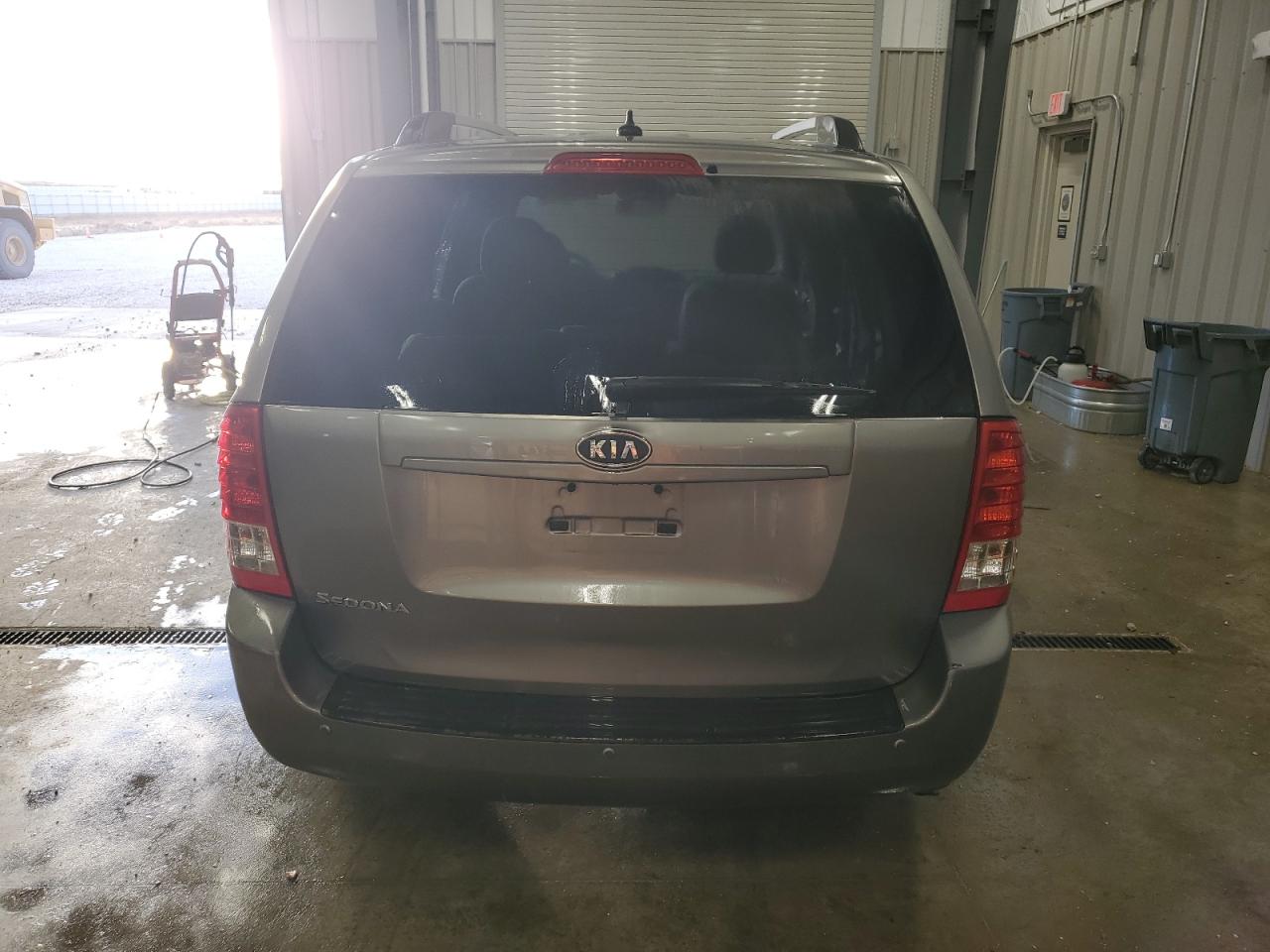 2012 KIA Sedona VIN KNDMG4C70C6449774 Copart auction photo, normal wear damage thumbnail 6