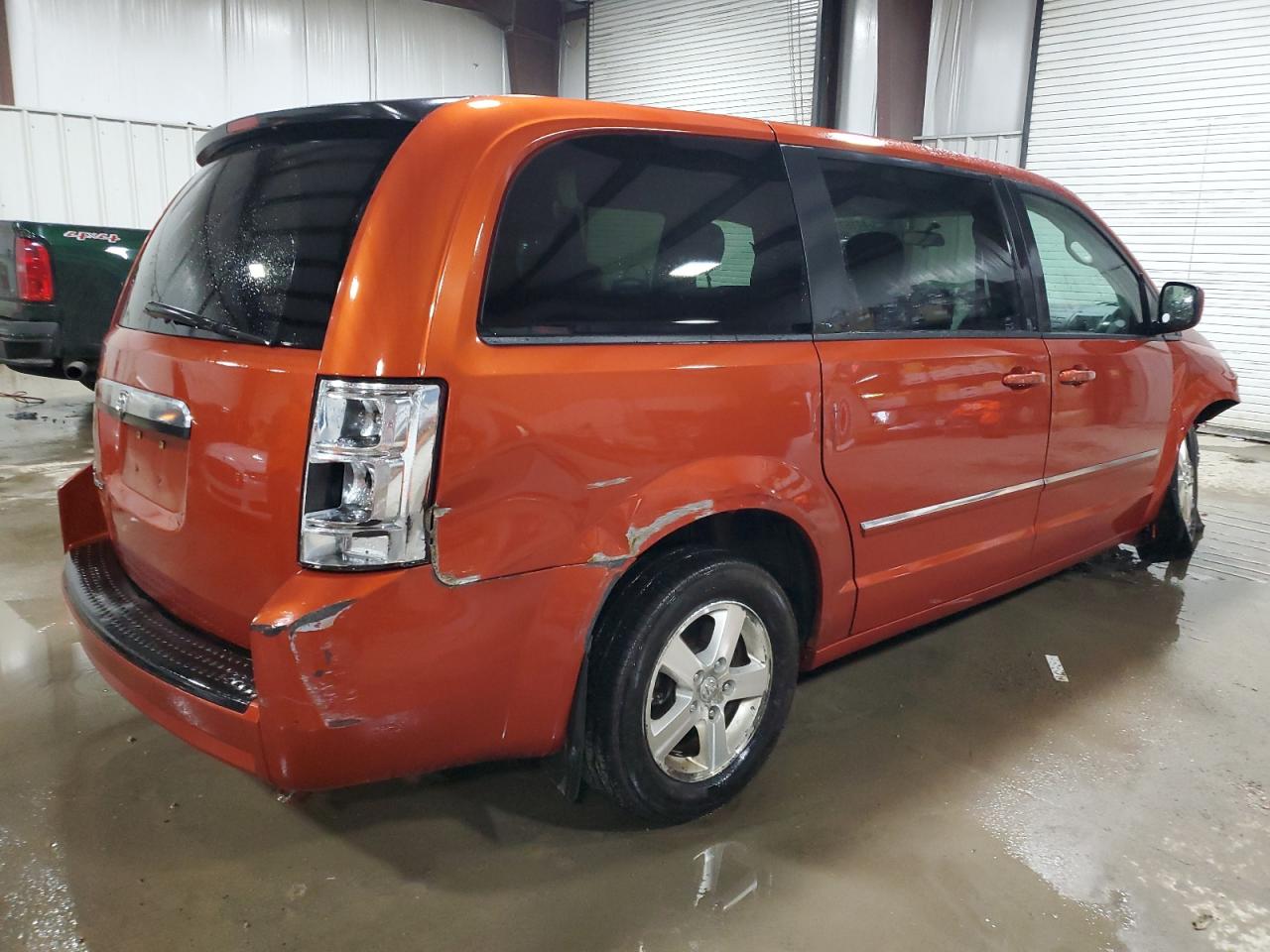 2008 Dodge Caravan VIN 2D8HN54P18R821085 Copart auction photo, front end / side damage thumbnail 3