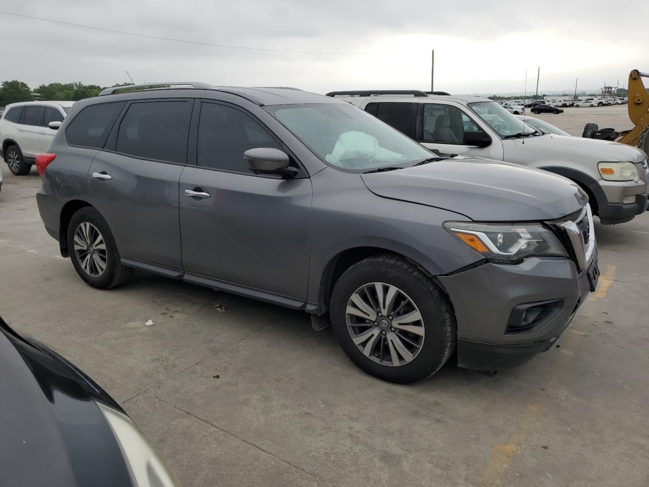 2017 Nissan Pathfinder VIN 5N1DR2MN7HC611853 Copart auction photo, front end damage thumbnail 4