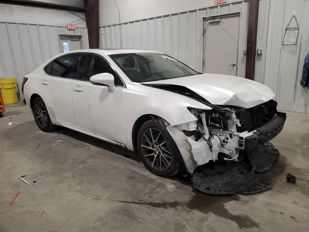 2016 Lexus ES VIN JTHBK1GG9G2228295 Copart auction photo, front end damage thumbnail 4