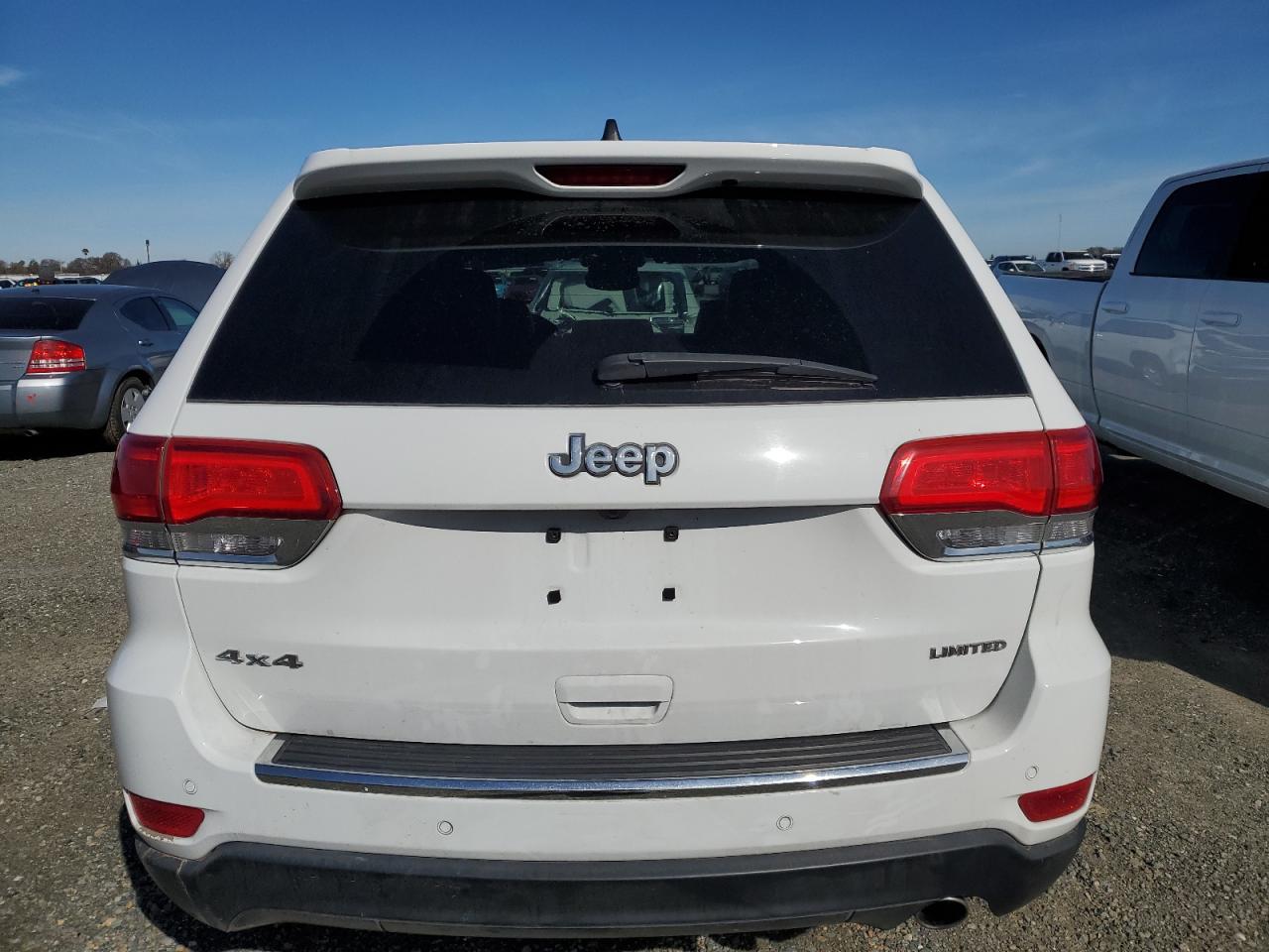 2019 Jeep Grand Cherokee VIN 1C4RJFBG9KC653400 Copart auction photo, undercarriage / front end damage thumbnail 6