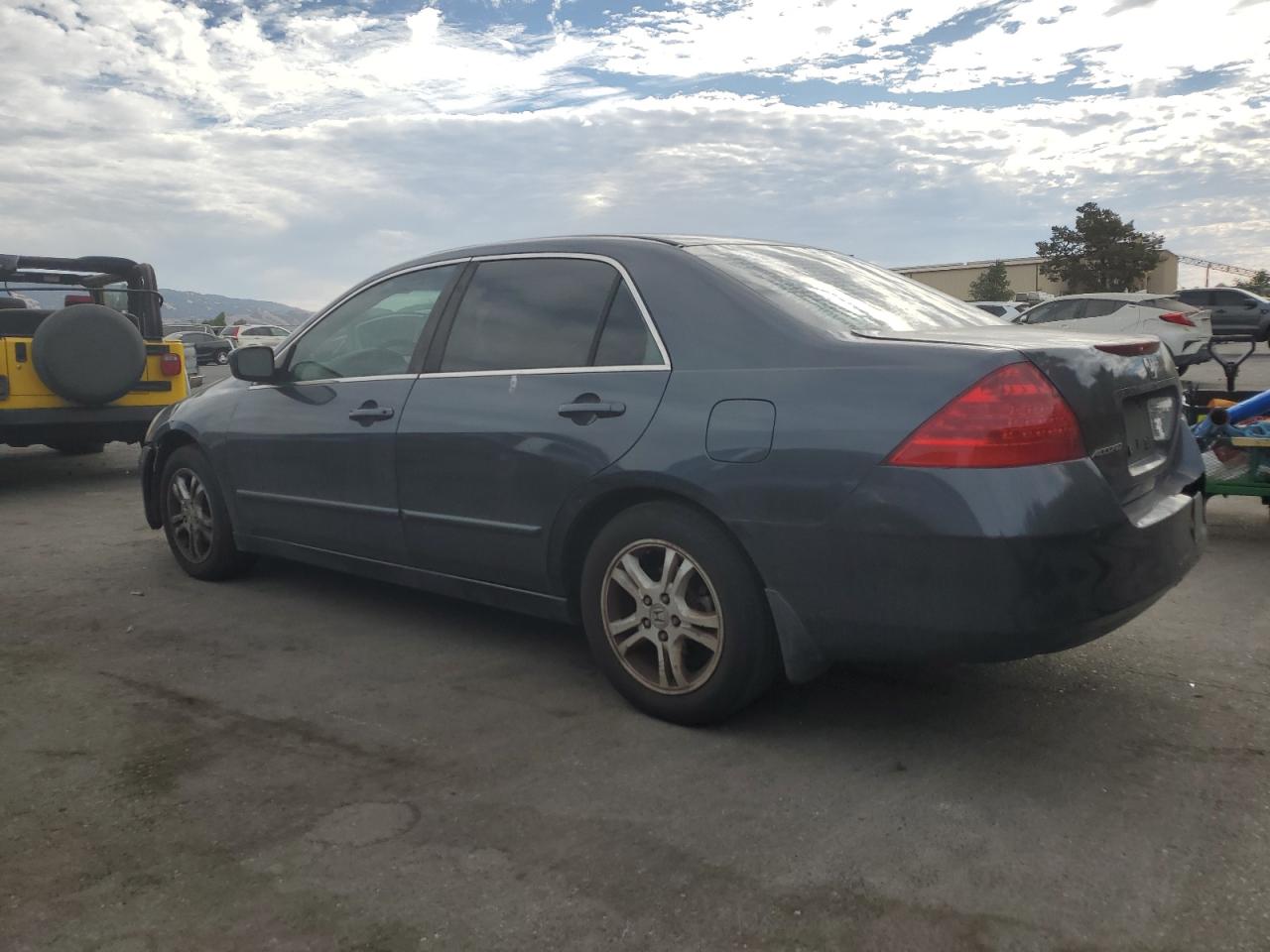 2007 Honda Accord VIN 1HGCM56327A201243 Copart auction photo, rear end damage thumbnail 2