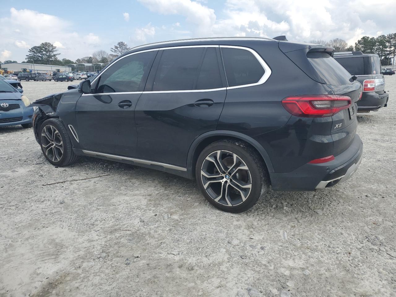 2020 BMW X5 VIN 5UXCR4C0XLLE30550 Copart auction photo, front end / rear end damage thumbnail 2