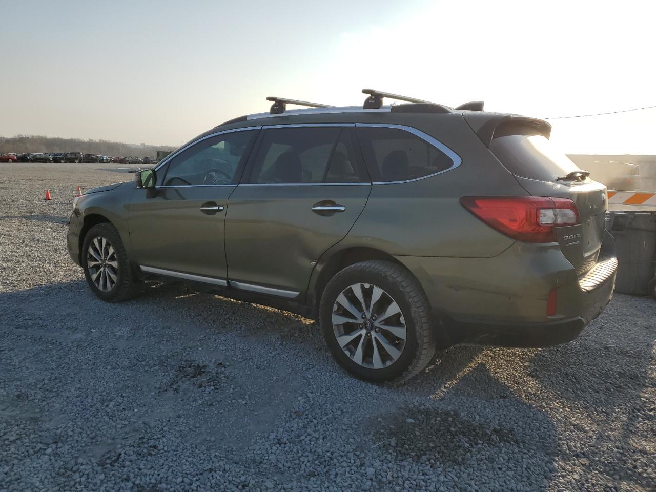 2017 Subaru Outback VIN 4S4BSETC9H3312491 Copart auction photo, side / front end damage thumbnail 2
