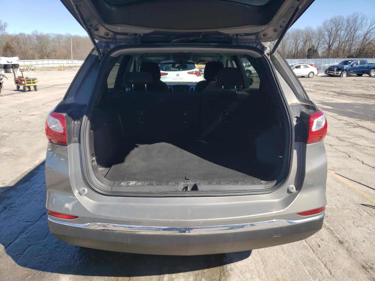 2018 Chevrolet Equinox VIN 3GNAXSEV0JS545889 Copart auction photo, front end damage thumbnail 6