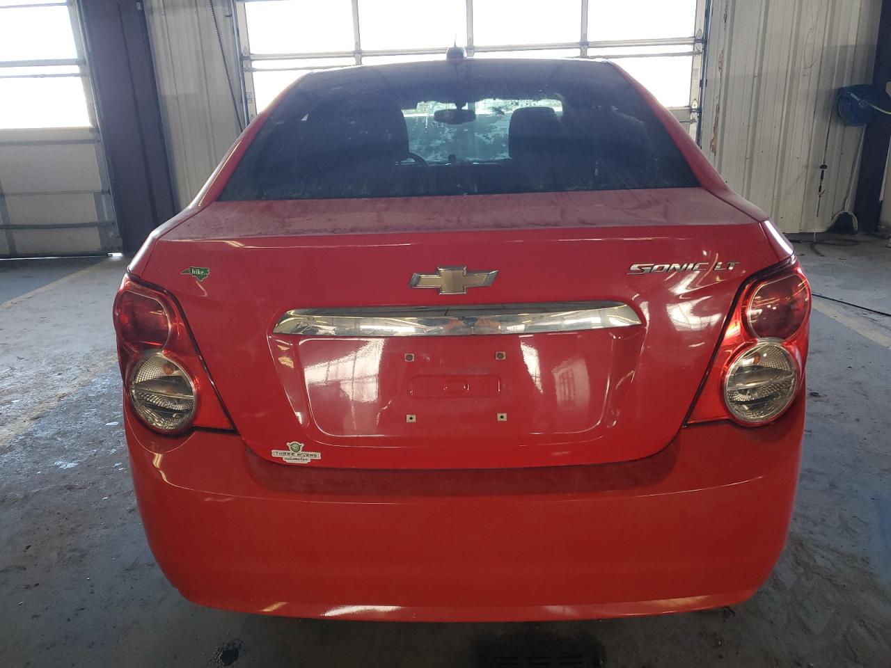 2015 Chevrolet Sonic VIN 1G1JC5SH6F4154900 Copart auction photo, front end / rear end damage thumbnail 6