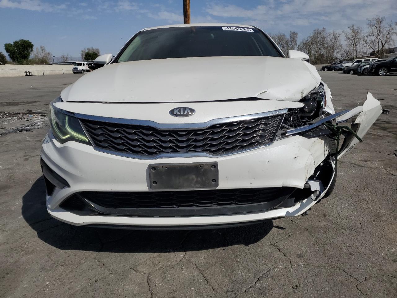 2019 KIA Optima VIN 5XXGT4L32KG354381 Copart auction photo, front end / side damage thumbnail 5