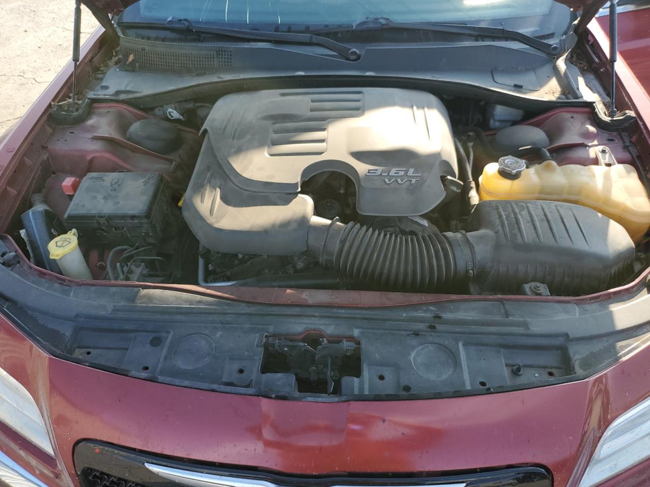 2012 Chrysler 300 VIN 2C3CCAHG6CH225734 Copart auction photo, all over / minor dent/scratches damage thumbnail 12