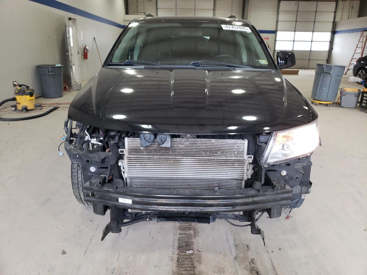 2017 Dodge Journey VIN 3C4PDDBG5HT526126 Copart auction photo, front end / side damage thumbnail 5