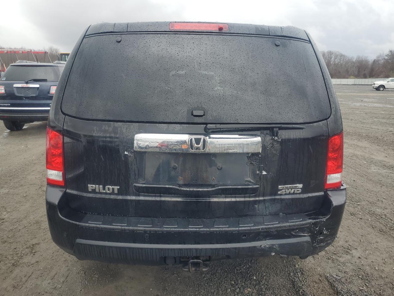 2011 Honda Pilot VIN 5FNYF4H93BB026155 Copart auction photo, rear end / minor dent/scratches damage thumbnail 6