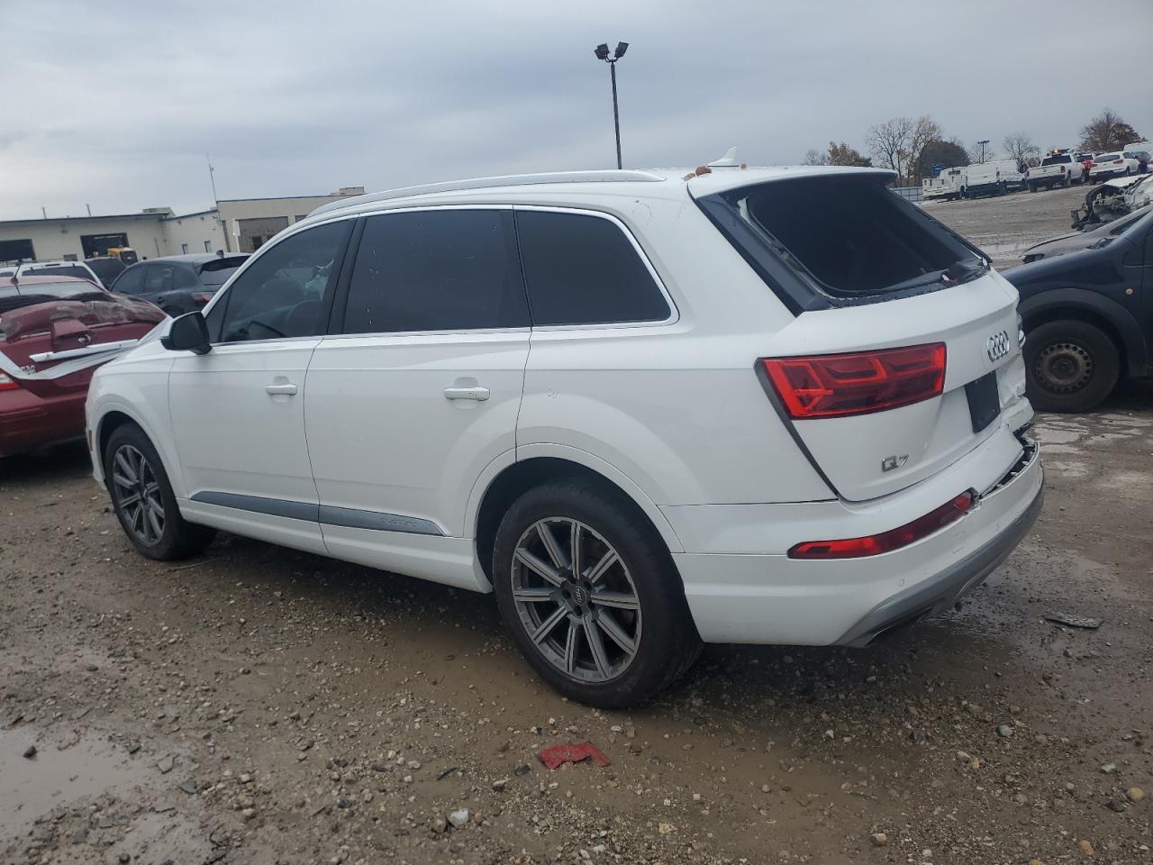 2019 Audi Q7 VIN WA1LABF77KD009584 Copart auction photo, rear end / minor dent/scratches damage thumbnail 2