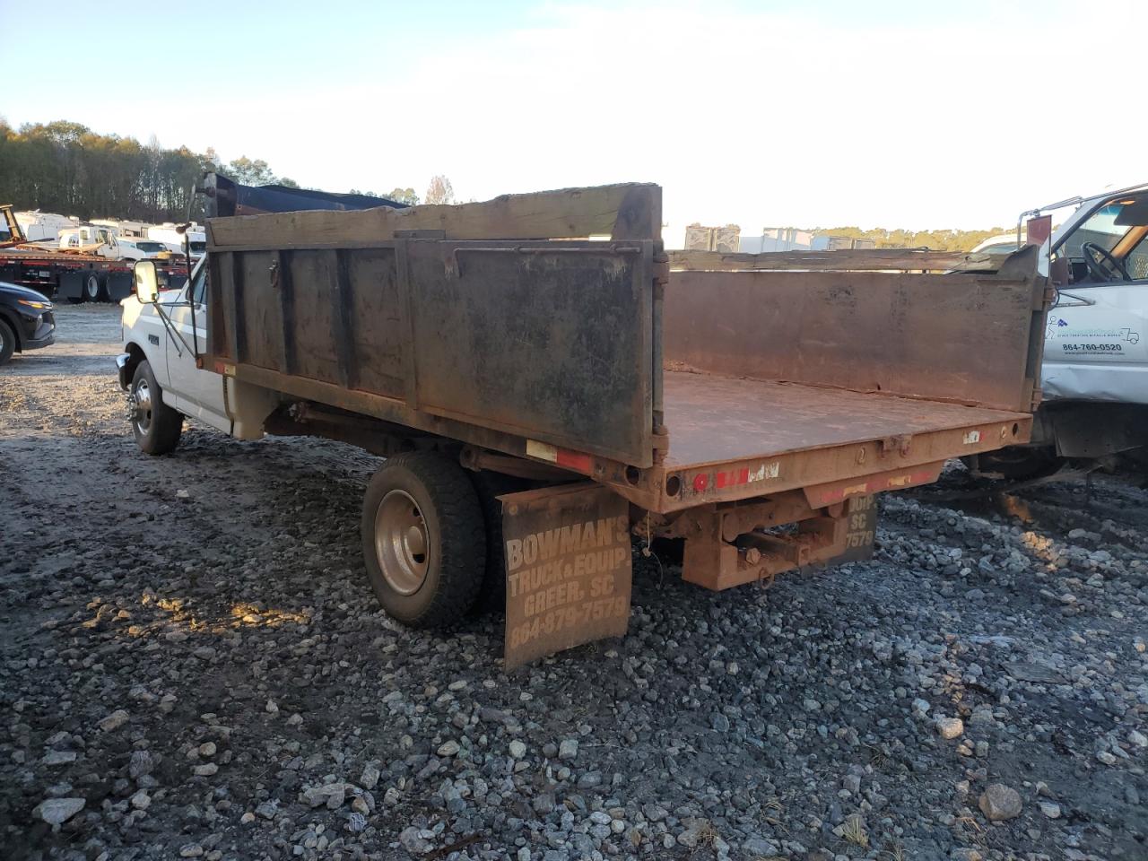 1996 Ford F350 VIN 1FDJF37H4TEA30413 Copart auction photo, top/roof damage thumbnail 2