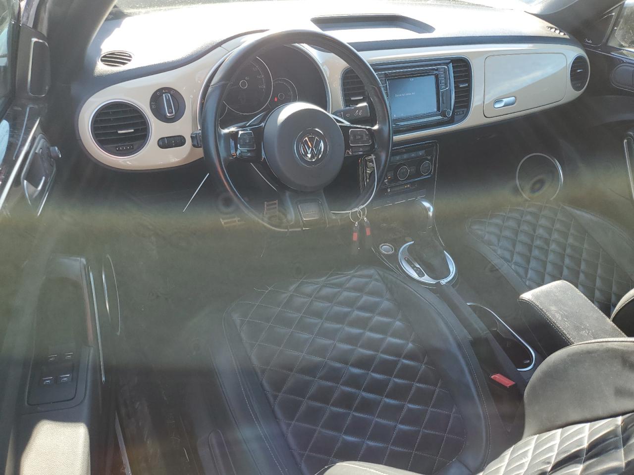 2019 Volkswagen Beetle VIN 3VW5DAAT3KM503351 Copart auction photo, front end / minor dent/scratches damage thumbnail 8