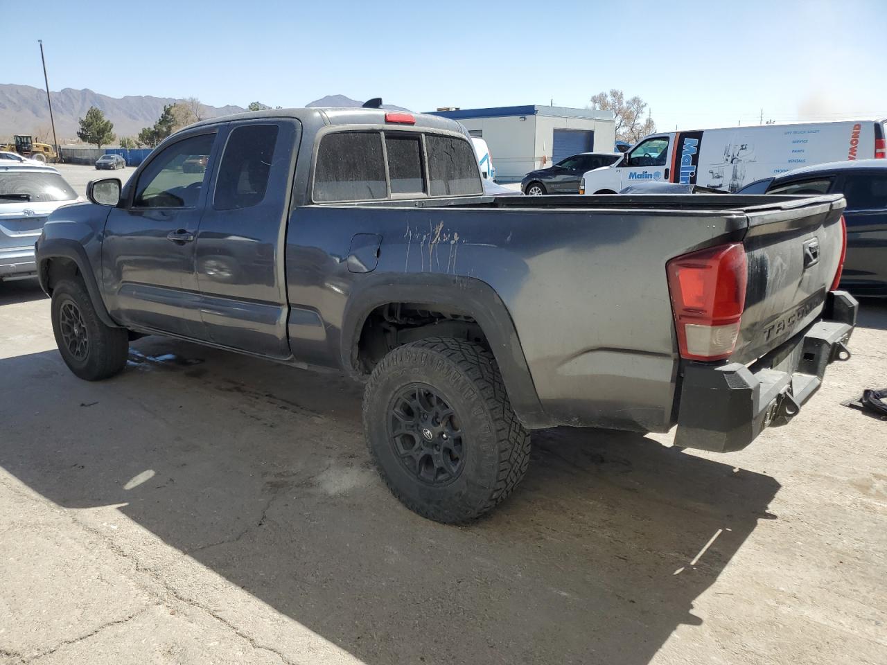2020 Toyota Tacoma VIN 3TYRX5GN5LT004228 Copart auction photo, front end / rear end damage thumbnail 2