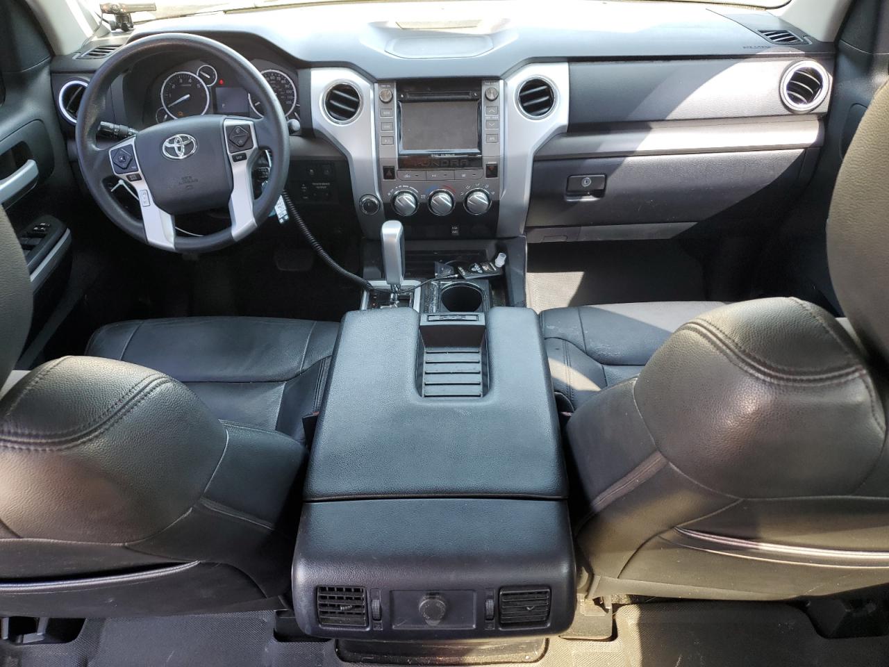 2017 Toyota Tundra VIN 5TFDW5F14HX599808 Copart auction photo, side / minor dent/scratches damage thumbnail 8