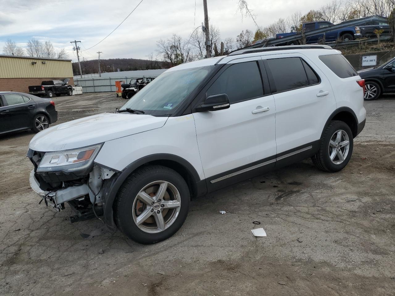2017 Ford Explorer VIN 1FM5K8D83HGC28927