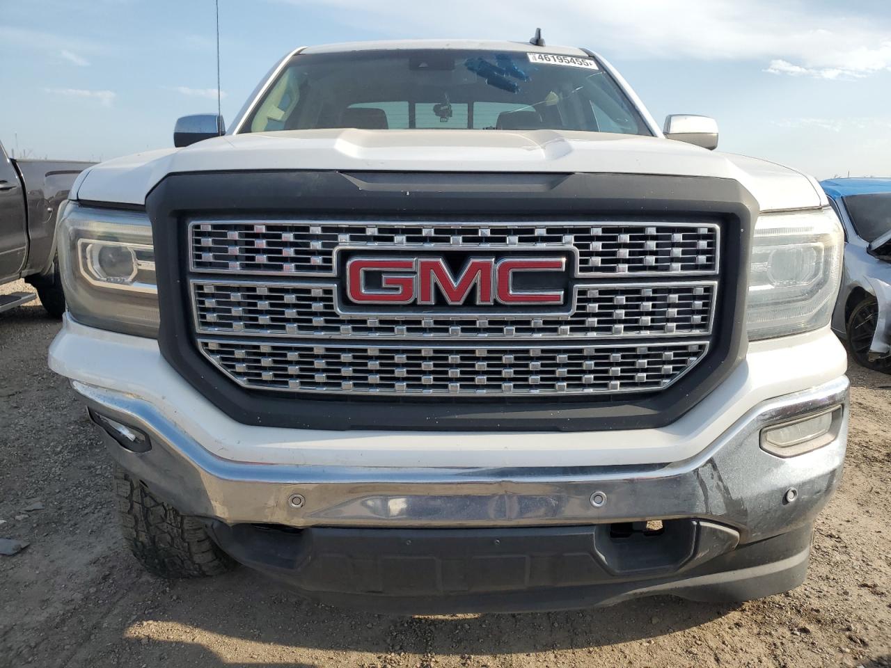 2017 GMC Sierra VIN 3GTP1NEC0HG267058 Copart auction photo, front end / minor dent/scratches damage thumbnail 5