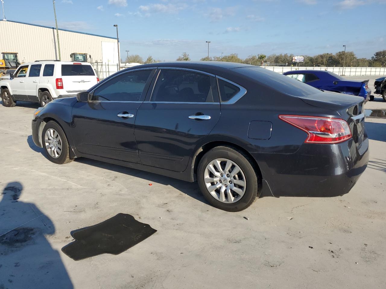2013 Nissan Altima VIN 1N4AL3AP2DC278885 Copart auction photo, minor dent/scratches damage thumbnail 2