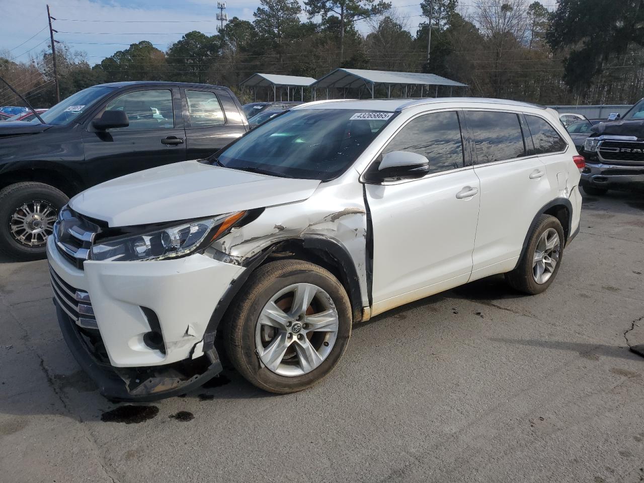 2018 Toyota Highlander VIN 5TDYZRFH0JS258348