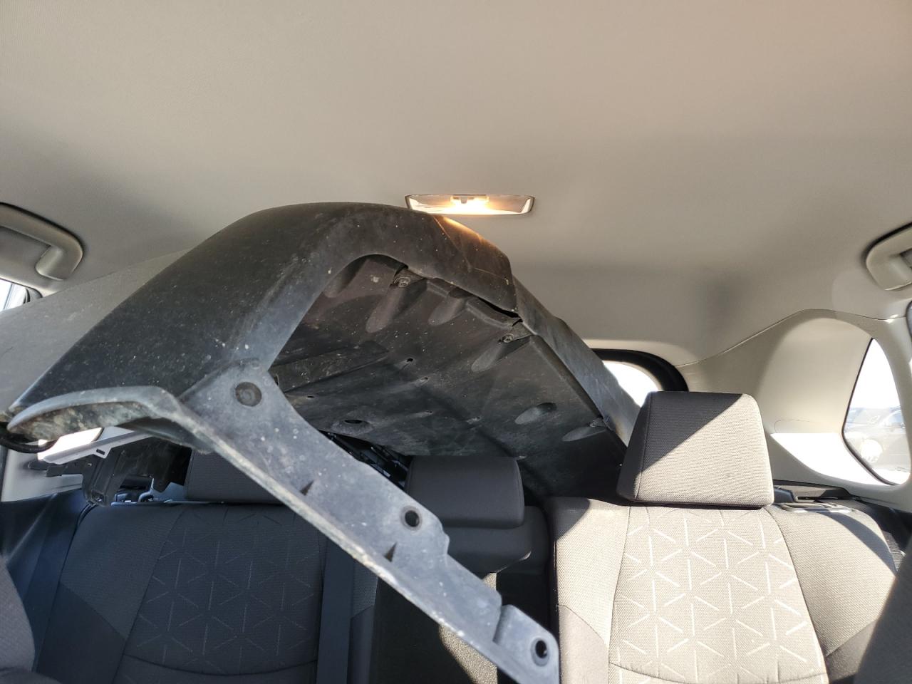 2021 Toyota RAV 4 VIN 2T3P1RFV3MW158398 Copart auction photo, front end damage thumbnail 10