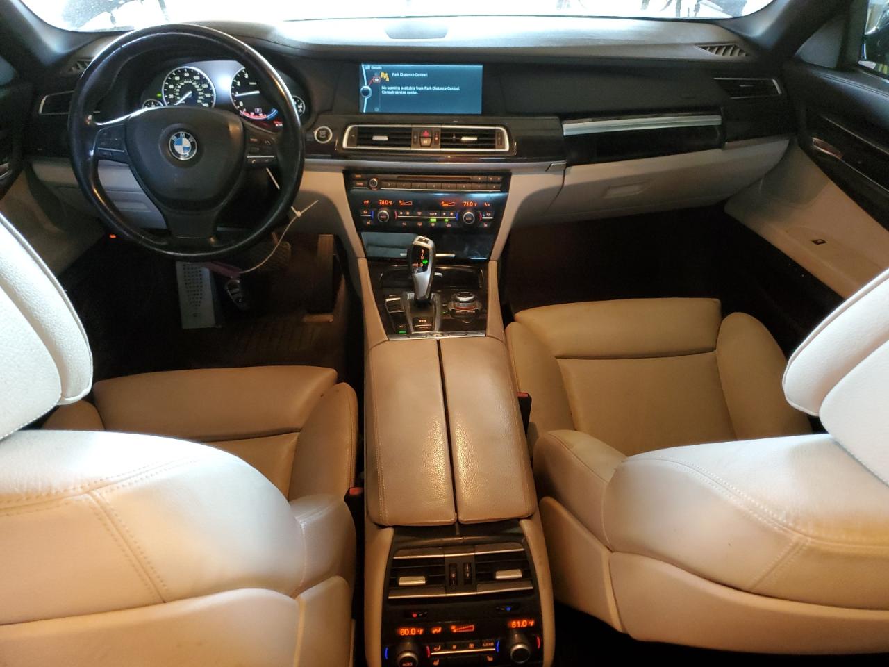 2011 BMW 7er VIN WBAKA4C50BC613240 Copart auction photo, front end damage thumbnail 8