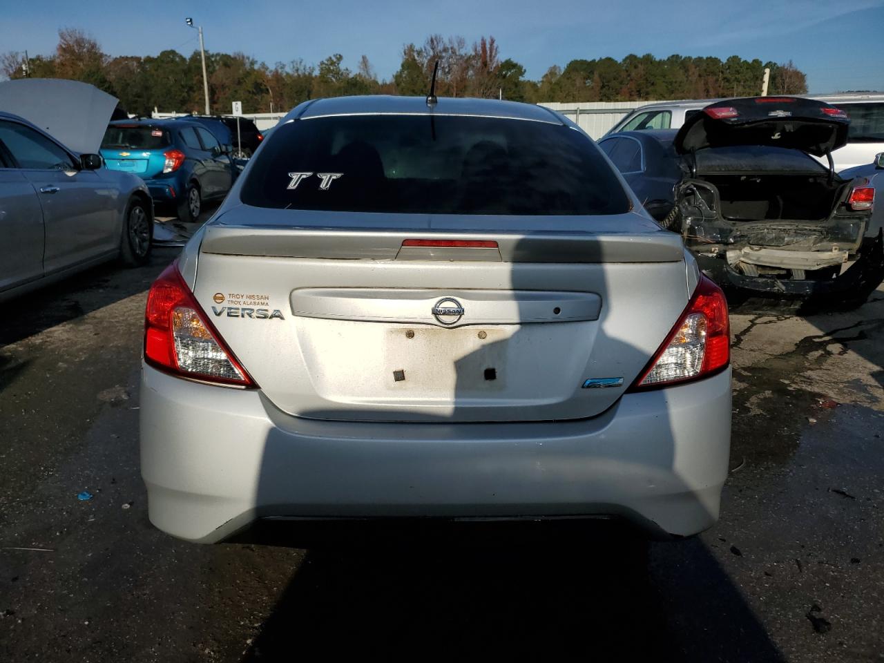 2015 Nissan Versa VIN 3N1CN7AP6FL942300 Copart auction photo, front end damage thumbnail 6