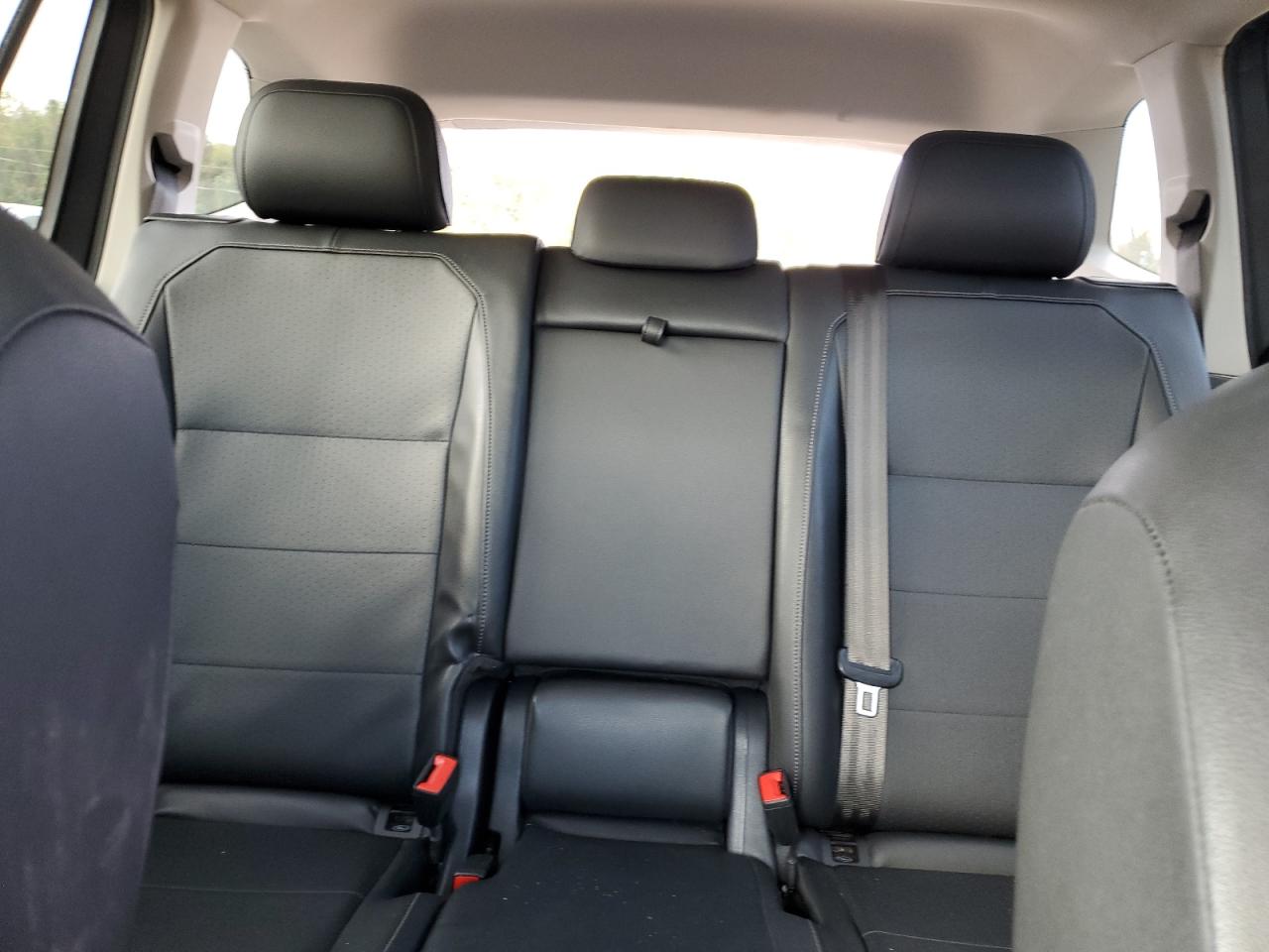 2020 Volkswagen Tiguan VIN 3VV3B7AX1LM071500 Copart auction photo, rear end damage thumbnail 10
