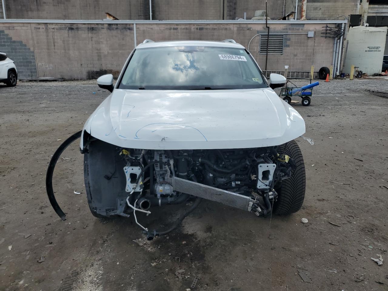 2018 Volkswagen Tiguan VIN 3VV2B7AX3JM010268 Copart auction photo, front end / minor dent/scratches damage thumbnail 5