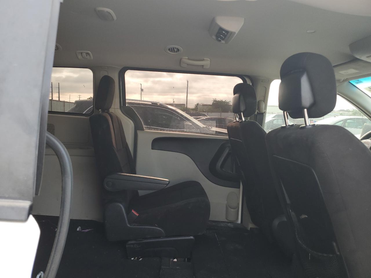 2012 Dodge Caravan VIN 2C4RDGBG4CR296987 Copart auction photo, front end / side damage thumbnail 12