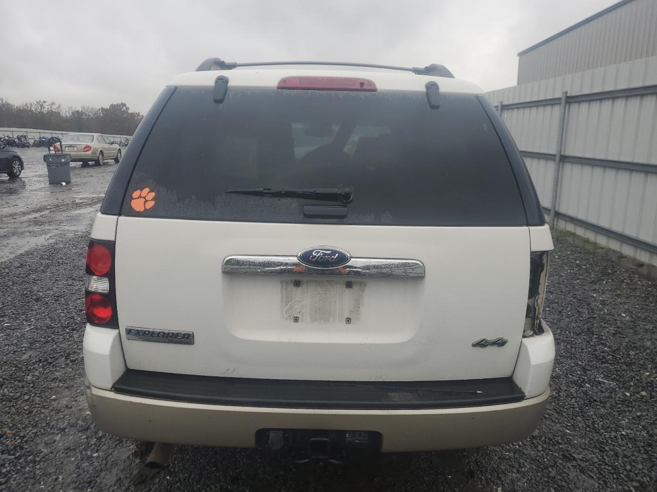 2008 Ford Explorer VIN 1FMEU748X8UA46552 Copart auction photo, all over damage thumbnail 6