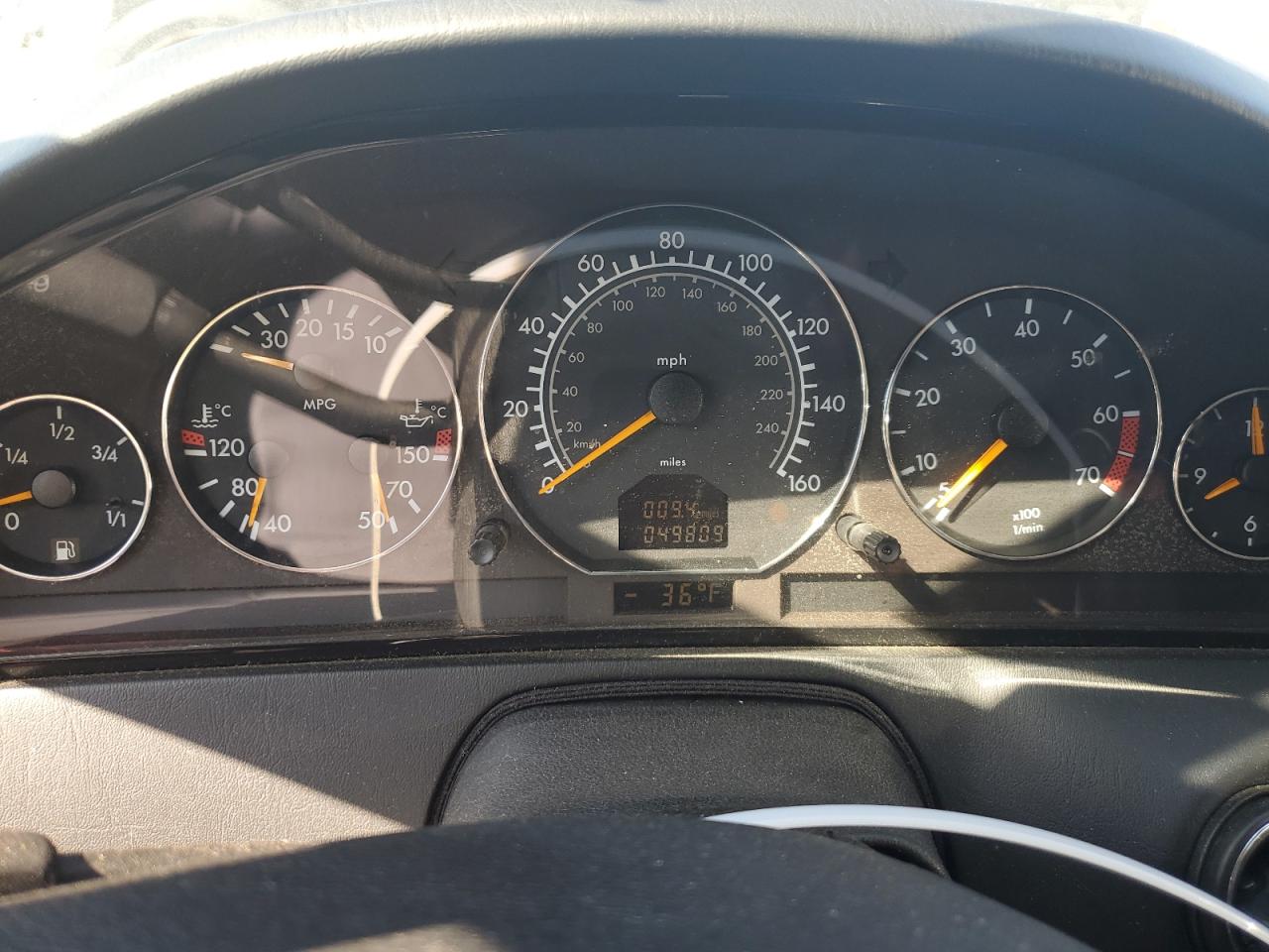 2001 Mercedes-Benz SL-klasse VIN WDBFA68FX1F196609 Copart auction photo, front end / minor dent/scratches damage thumbnail 9