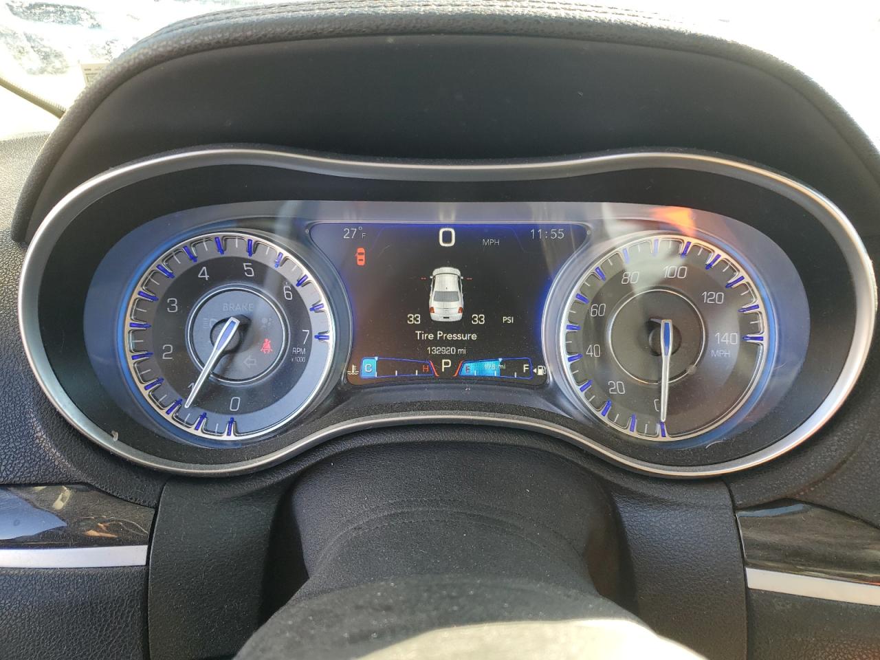 2016 Chrysler 300 VIN 2C3CCARG8GH224816 Copart auction photo, front end / side damage thumbnail 9
