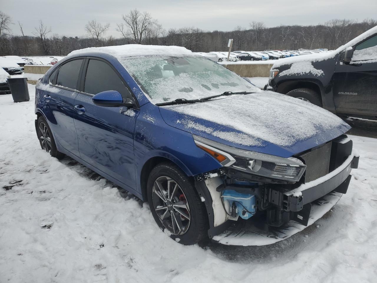 2022 KIA Forte VIN 3KPF24ADXNE426063 Copart auction photo, all over damage thumbnail 4