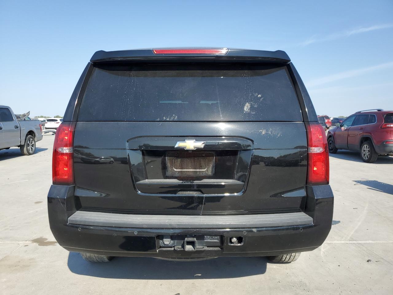 2019 Chevrolet Tahoe VIN 1GNSKBKC2KR115971 Copart auction photo, front end damage thumbnail 6